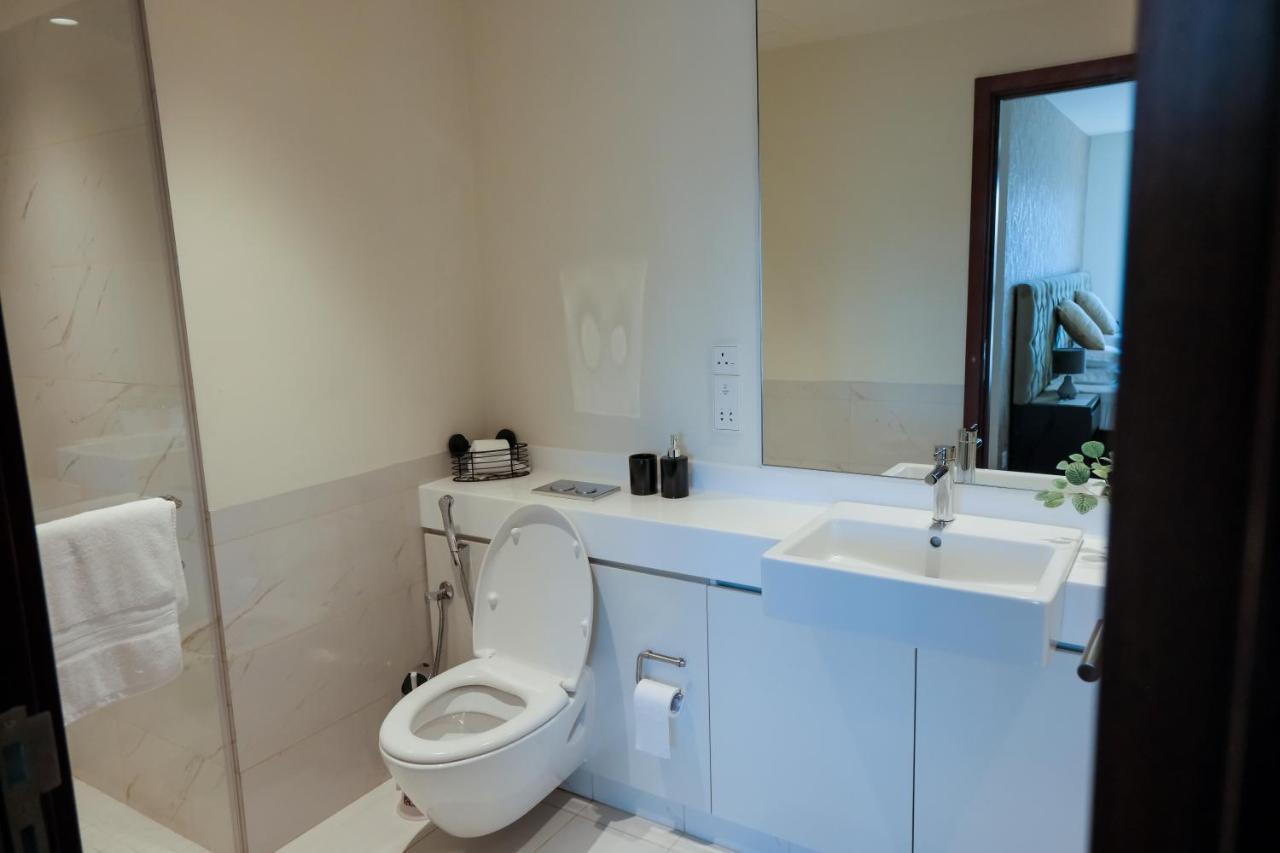 Brand New Water Front Luxury Cinnamon Suites Apartment In Heart Of Colombo City Экстерьер фото