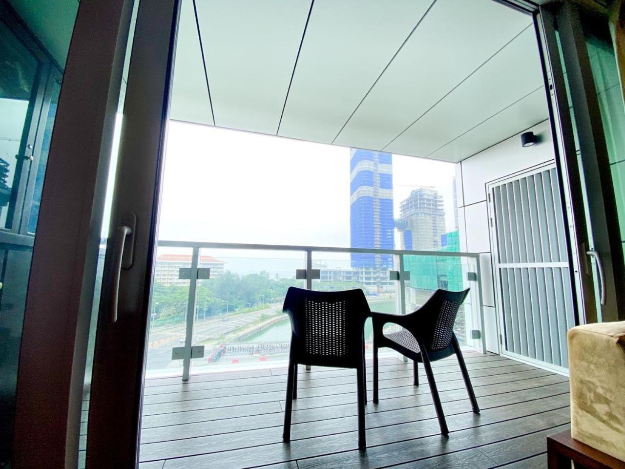 Brand New Water Front Luxury Cinnamon Suites Apartment In Heart Of Colombo City Экстерьер фото